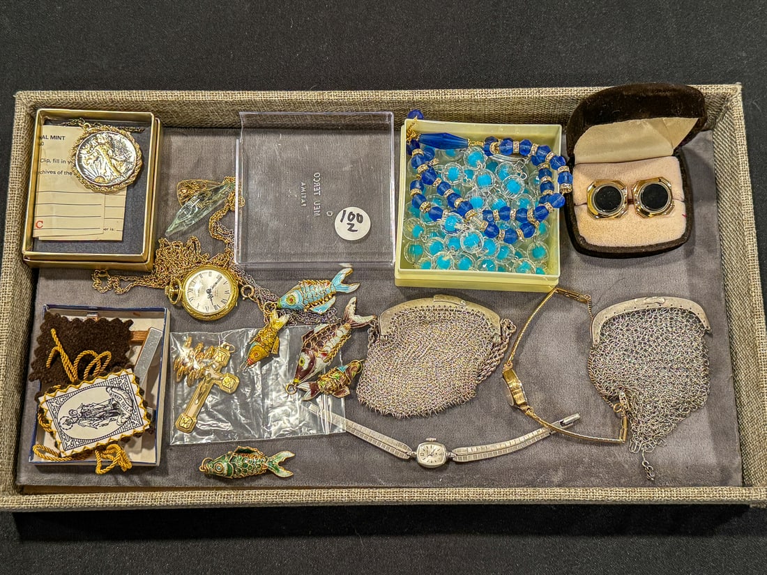 VINTAGE JEWELRY, MESH PURSES, ETC. (1 of 12)