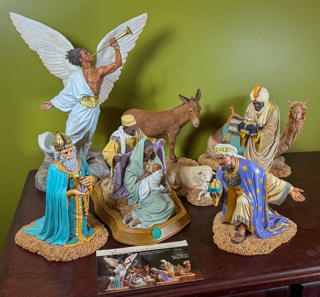 LENNOX THOMAS BLACKSHEAR 8 PIECE NATIVITY SET, 16" AND SMALLER: LENNOX THOMAS BLACKSHEAR 8 PIECE NATIVITY SET, 16" AND SMALLER