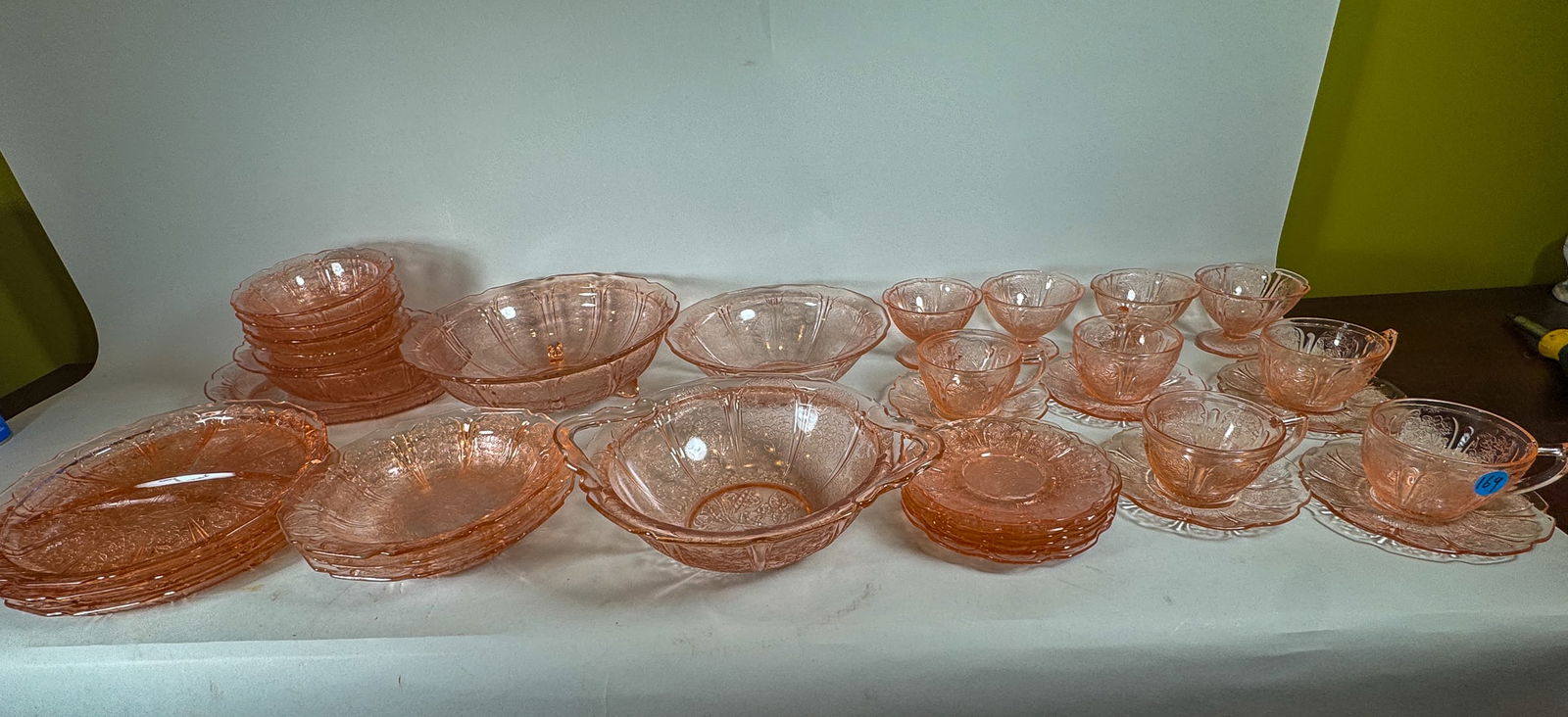 LARGE LOT PINK DEPRESSION GLASS, 10" AND SMALLER (1 of 6)