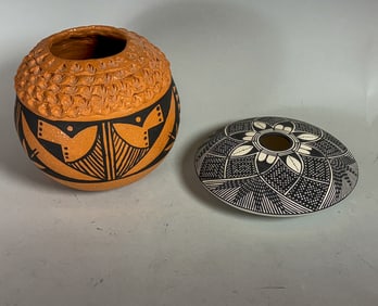 2 ACOMA POTS, 5.5" X 5" AND 6" X 2"