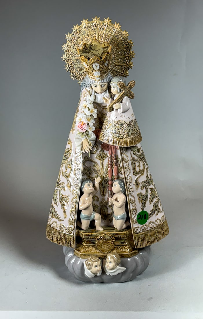 LLADRO MADONNA, 13" AND SMALLER (1 of 6)