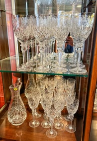 CRYSTAL SERVICE, 12 WATERS, 9 WINES, 1 CARAFE