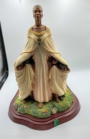 THOMAS BLACKSHEAR FIGURAL GROUPING OF A MOTHER W/ CHILDREN, 13" X 9" X 13"