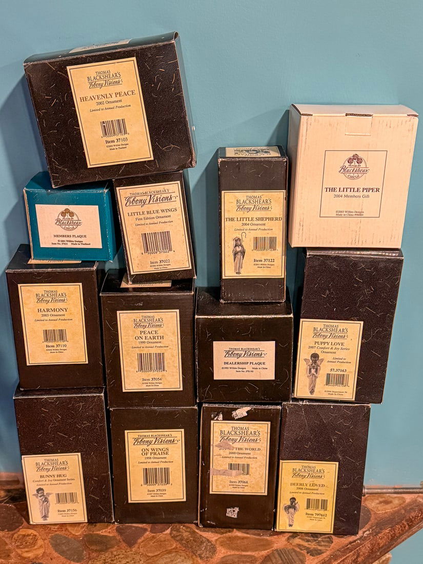 12 THOMAS BLACKSHEAR EBONY VISIONS ORNAMENTS IN BOXES, 6" AND SMALLER: 12 THOMAS BLACKSHEAR EBONY VISIONS ORNAMENTS IN BOXES, 6" AND SMALLER