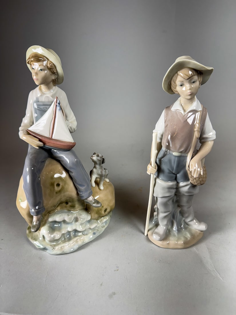 2 LLADROS, 9.5" EACH - 2