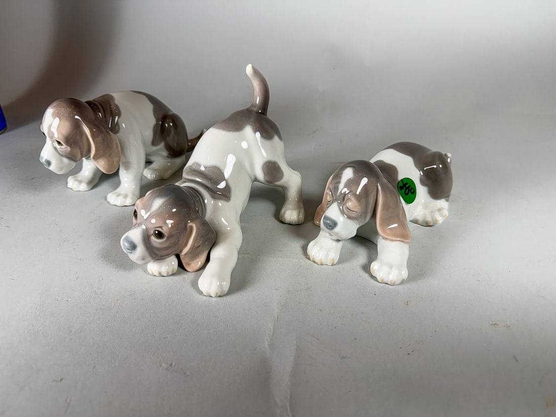 3 LLADRO DOGS, 8" - 3