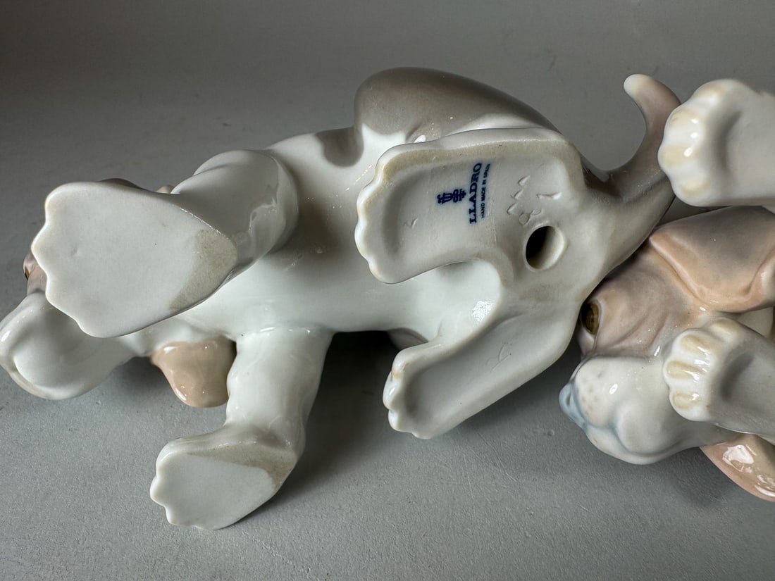 3 LLADRO DOGS, 8" - 7