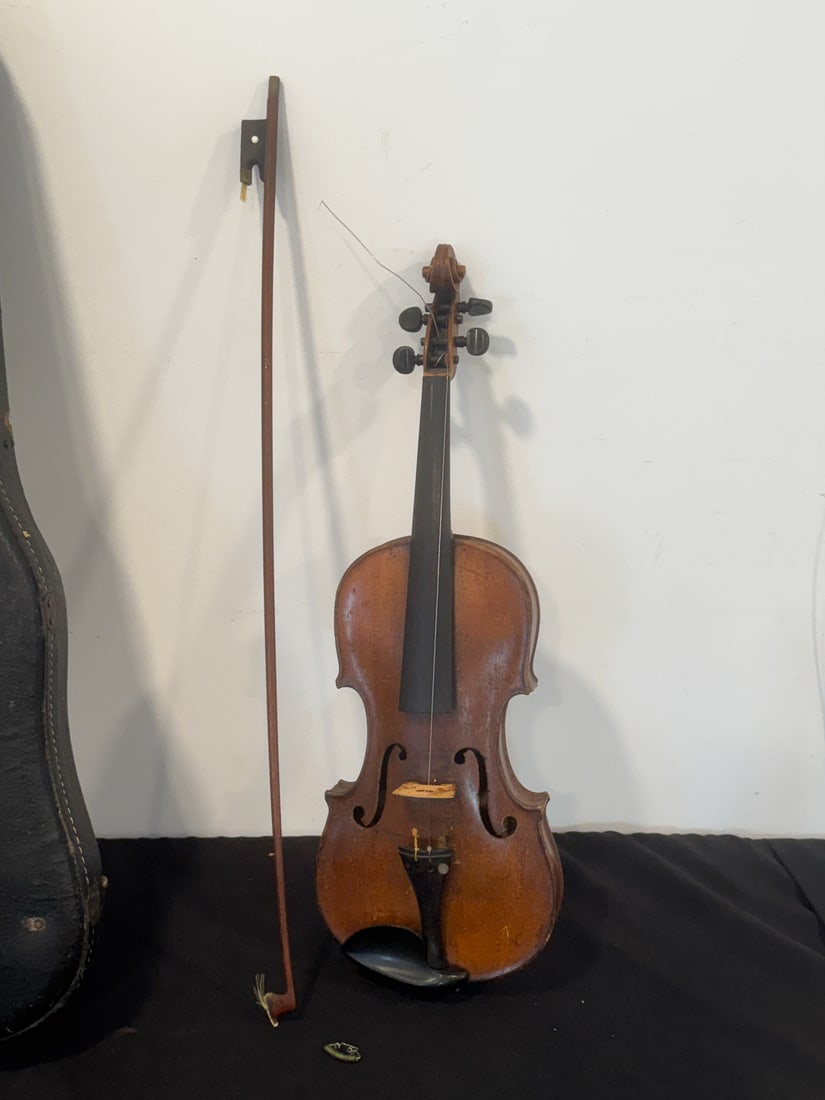 ANTIQUE VIOLIN, 23" X 8" (1 of 14)