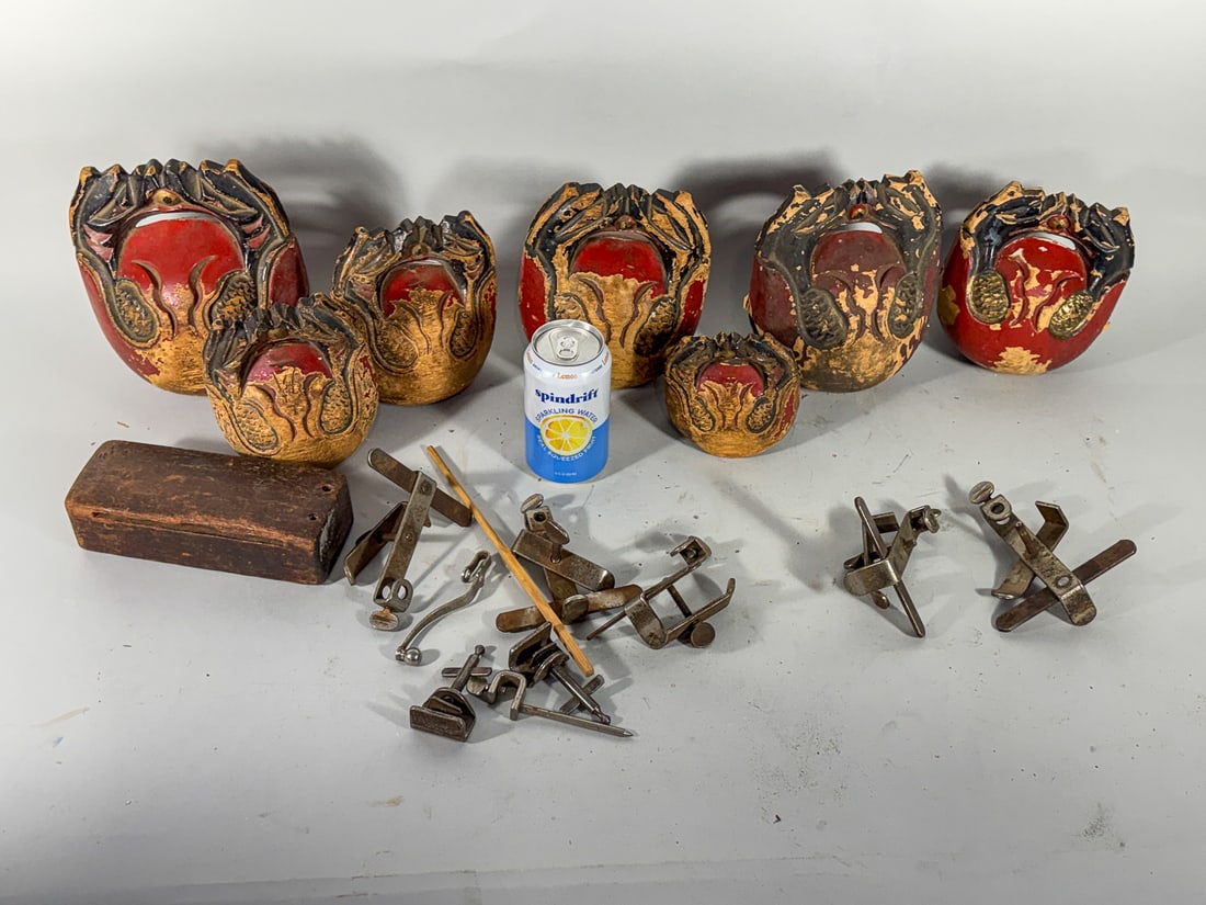 LOT OF ANTIQUE CHINESE CARVED WOODEN BELLS, 10" AND SMALLER: LOT OF ANTIQUE CHINESE CARVED WOODEN BELLS, 10" AND SMALLER