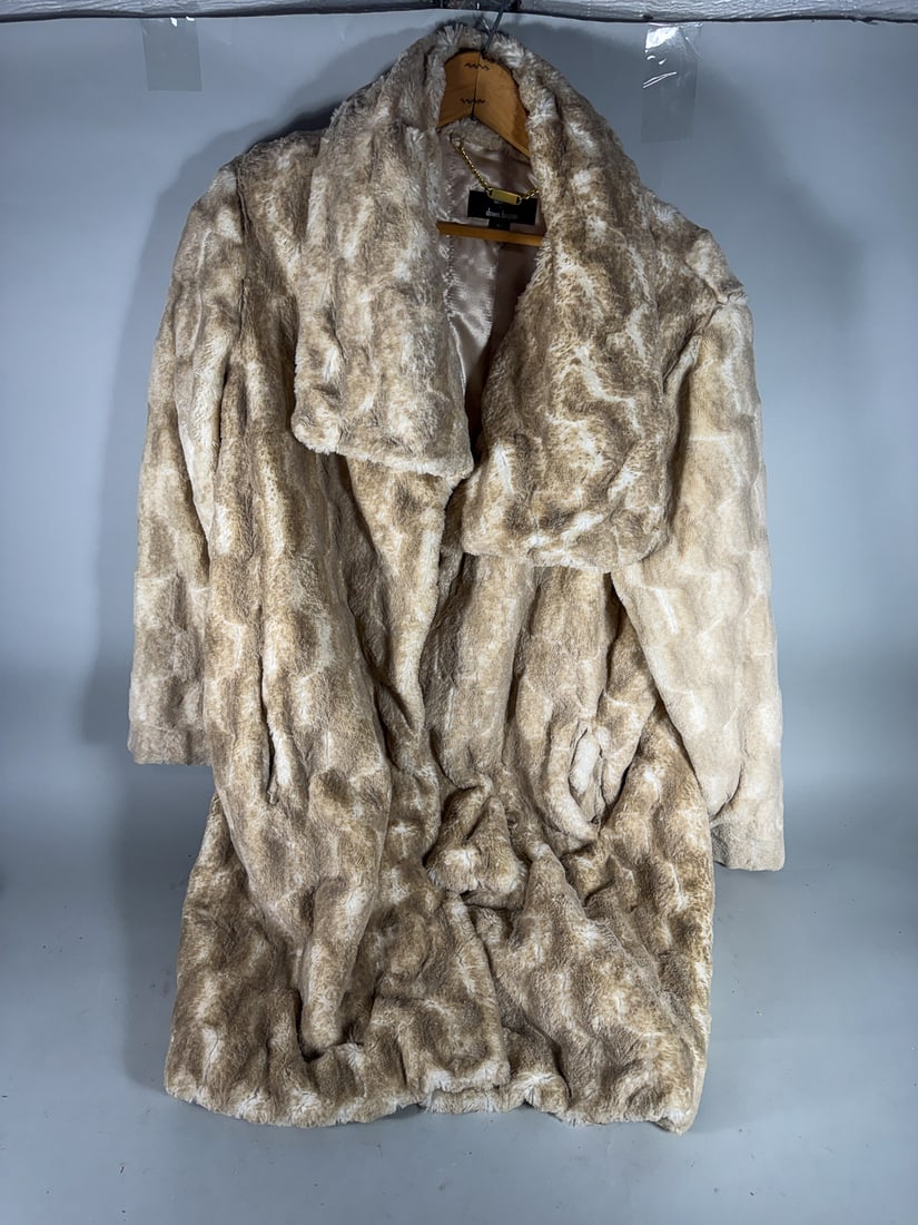 DENNIS BASSO FUR COAT, XXL (1 of 4)