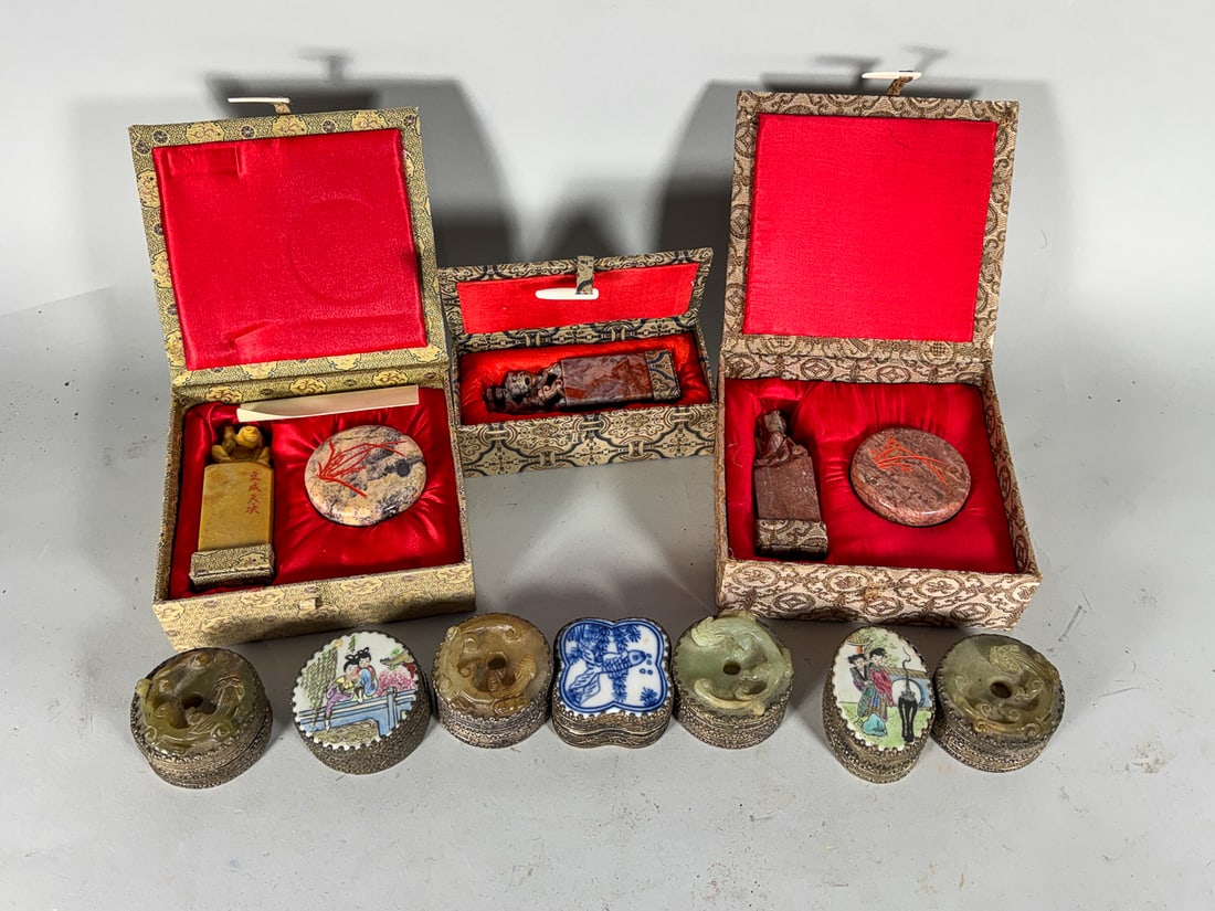 CARVED CHINESE HARSTONE SEALS IN BOXES AND 7 TRINKET BOXES, 8" X 6" (1 of 8)
