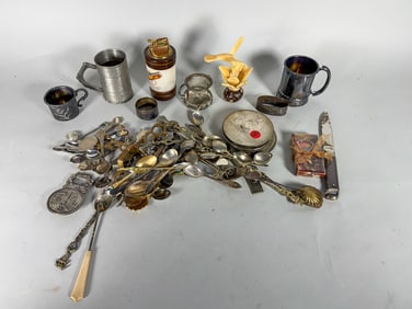 LOT OF SILVER AND SILVERPLATE, 8" AND SMALLER