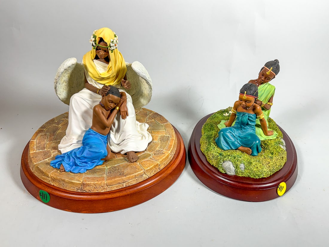 2 THOMAS BLACKSHEAR EBONY VISIONS FIGURES (1 of 3)