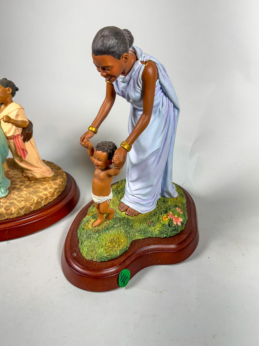 2 THOMAS BLACKSHEAR EBONY VISIONS FIGURES "GRANDMAMA" AND "FIRST STEP" - 3