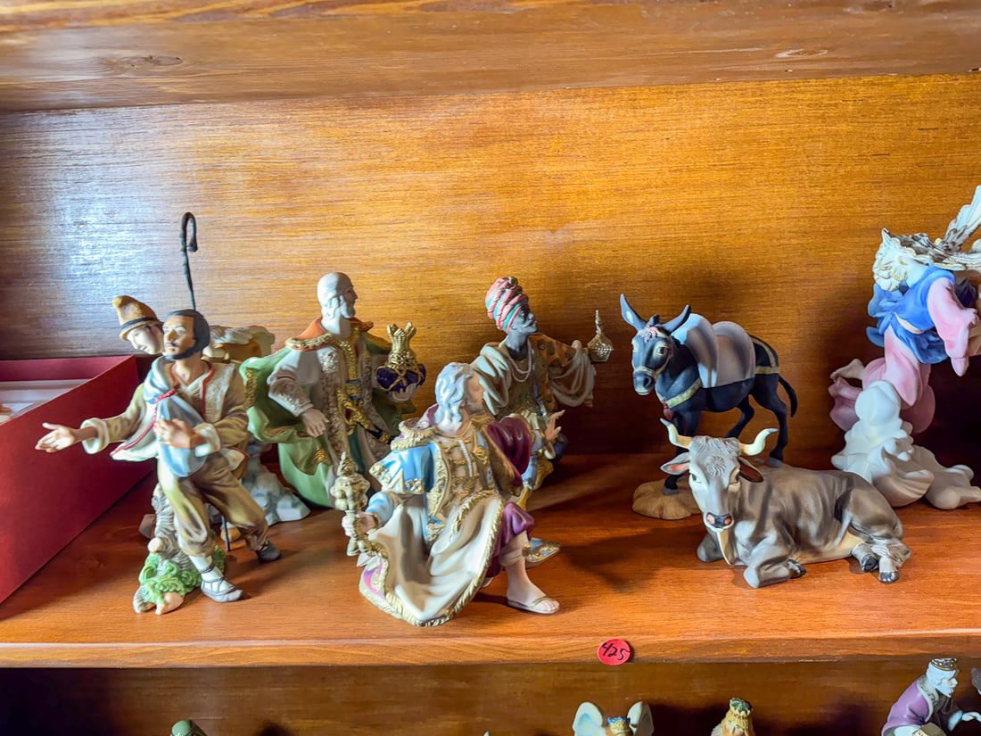 VATICAN NATIVITY SET 15 PIECES - 3