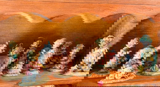 GOEBEL NATIVITY SET 12 PIECES