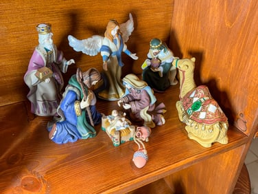 HAWTHORNE VILLAGE NATIVITY SET 7 PIECES
