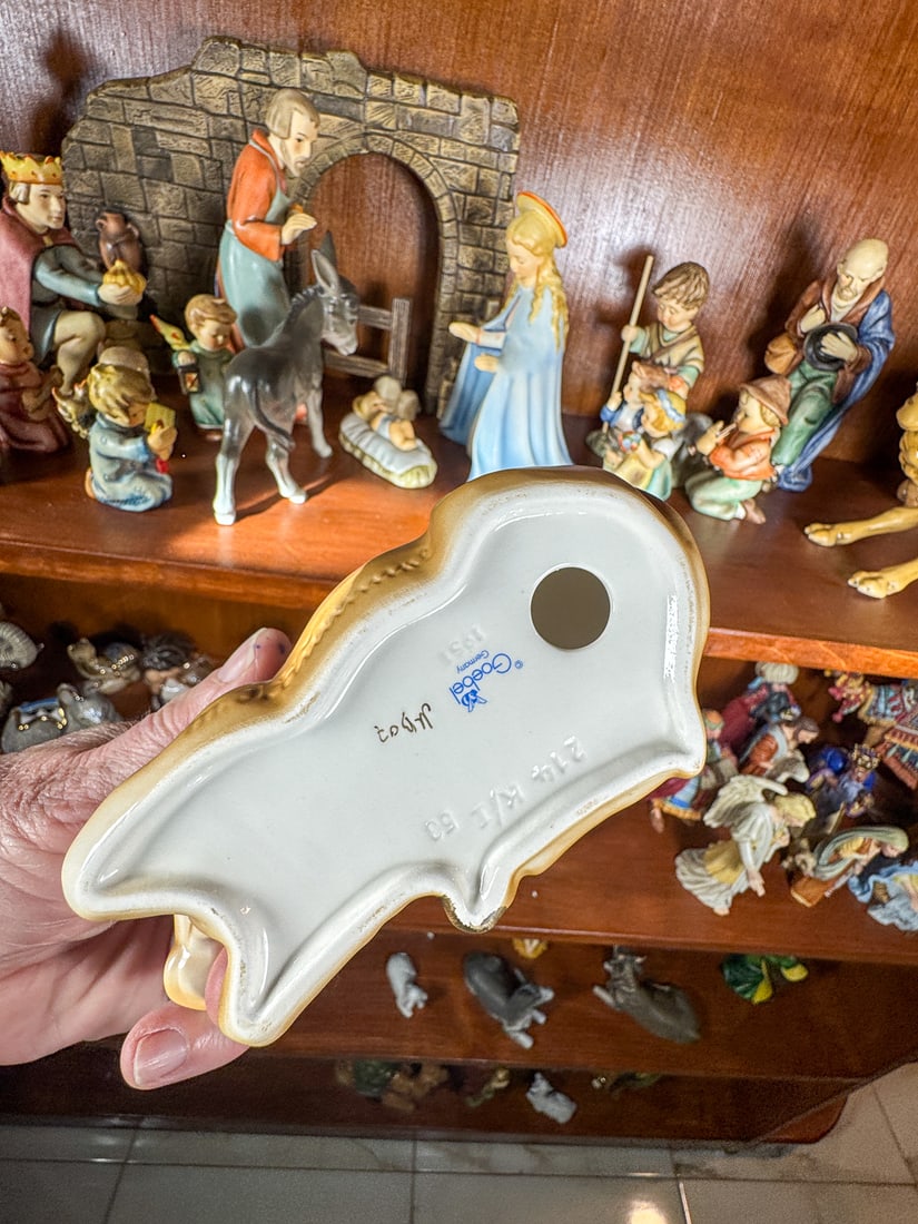 GOEBEL NATIVITY LARGE SET - 4