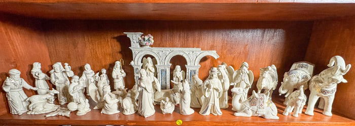 LARGE LENOX NATIVITY SET