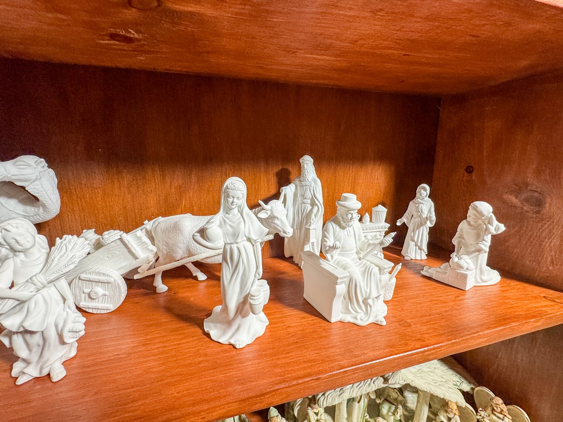 LARGE LENOX PARIAH FIGURE SET - 3