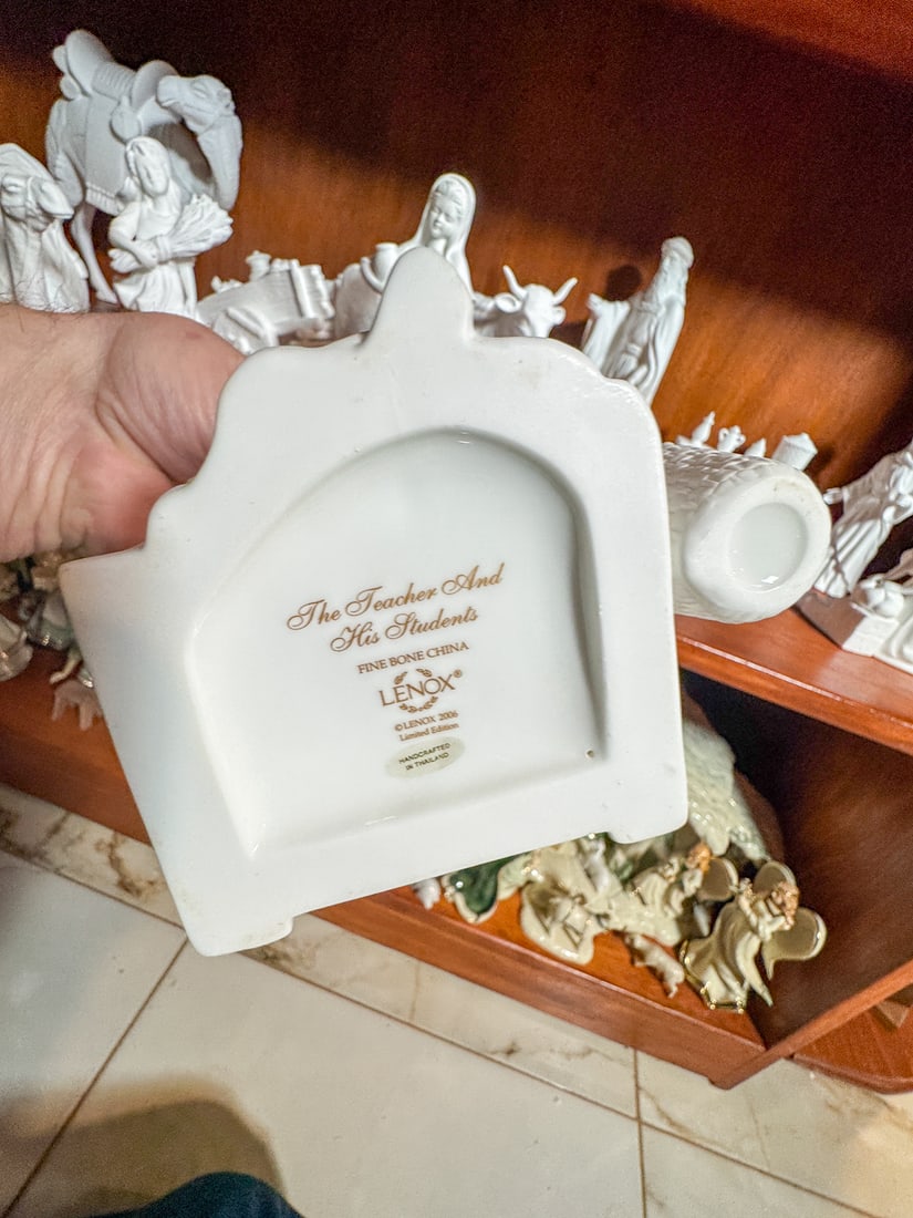 LARGE LENOX PARIAH FIGURE SET - 5