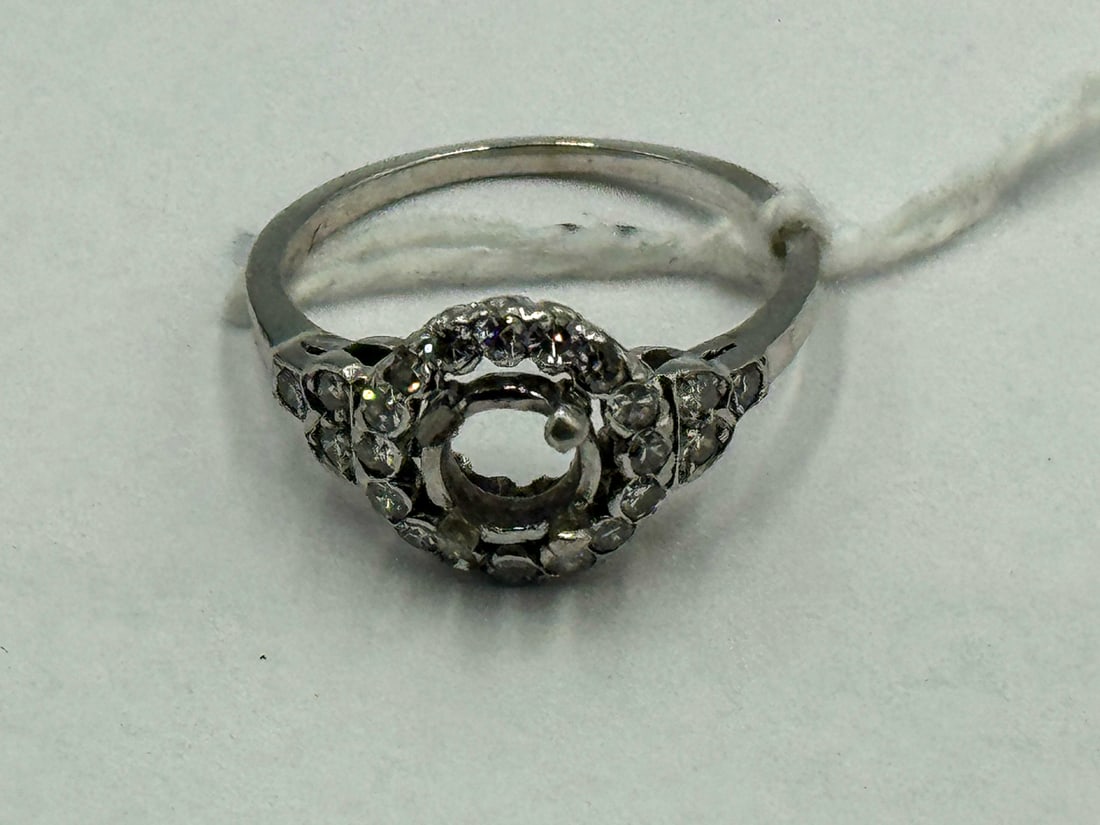 900 PLATINUM DIAMOND ENGAGEMENT RING, MISSING CENTER STONE. 4.5 GRAMS (1 of 4)