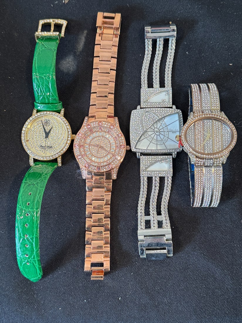 4 DESIGNER WATCHES INC. VICTORIA WEEK, SUSAN LUEER, AND ST. LUCIA: 4 DESIGNER WATCHES INC. VICTORIA WEEK, SUSAN LUEER, AND ST. LUCIA