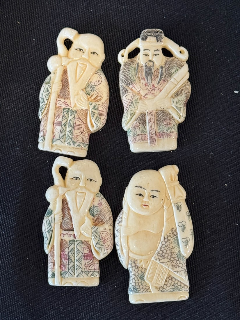 CARVED CHINESE FIGURES, BONE (1 of 2)