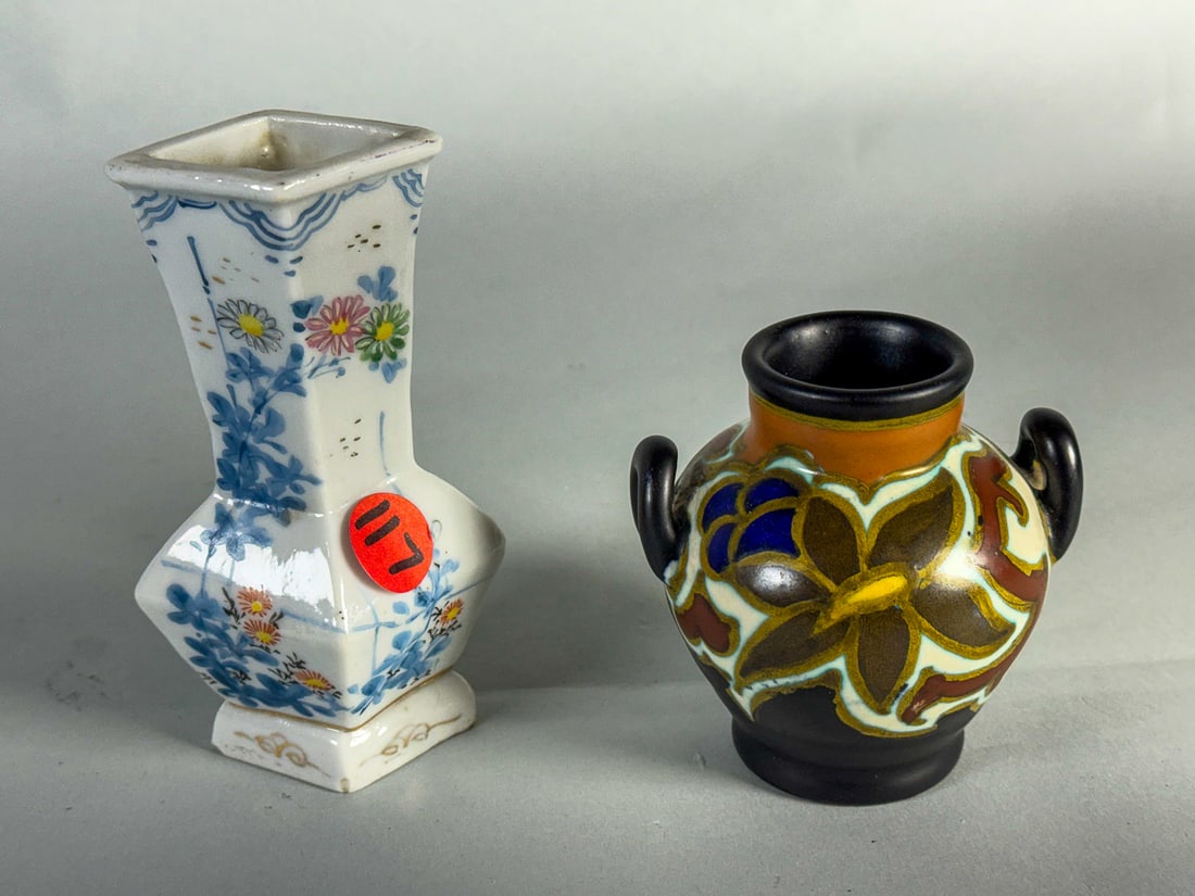 CHINESE CABINET VASE - 2