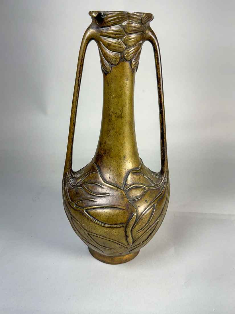 19TH CENTURY MEIJI JAPANESE BRONZE VASE, 4.5" X 10" (1 of 5)