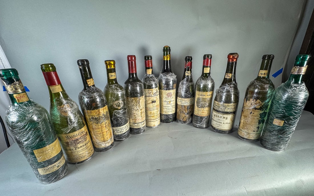 12 ANTIQUE FINE WINE BOTTLE W/ LABELS (1 of 5)