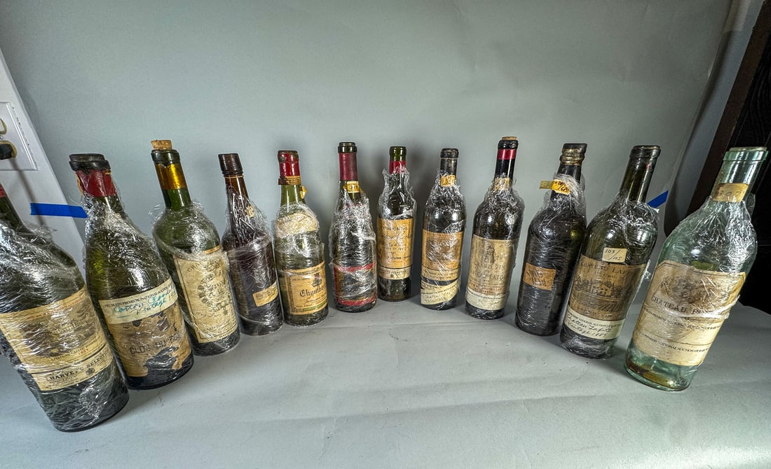 12 ANTIQUE FINE WINE BOTTLE W/ LABELS (1 of 4)