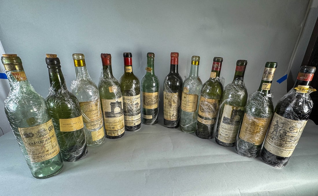 12 ANTIQUE FINE WINE BOTTLE W/ LABELS (1 of 4)