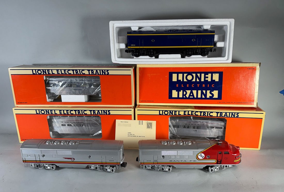 LIONEL SANTA FE 6 PIECE TRAIN SET W/ BOXES (1 of 4)
