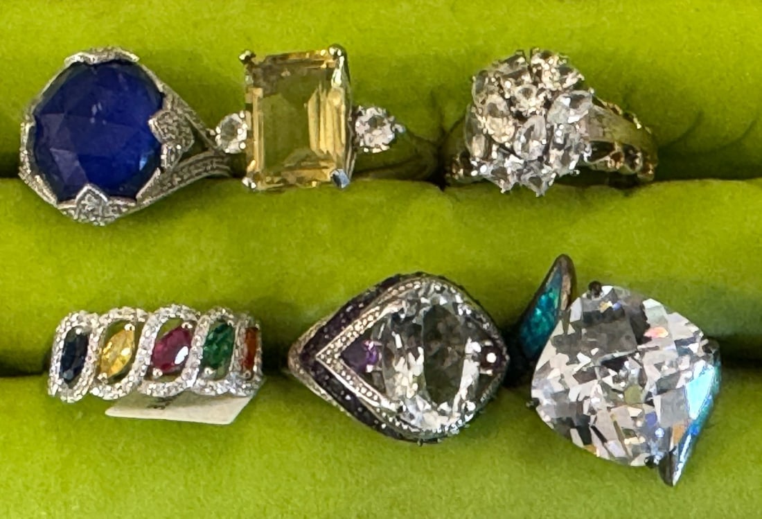 6 STERLING SILVER GEMSTONE RINGS: 6 STERLING SILVER GEMSTONE RINGS