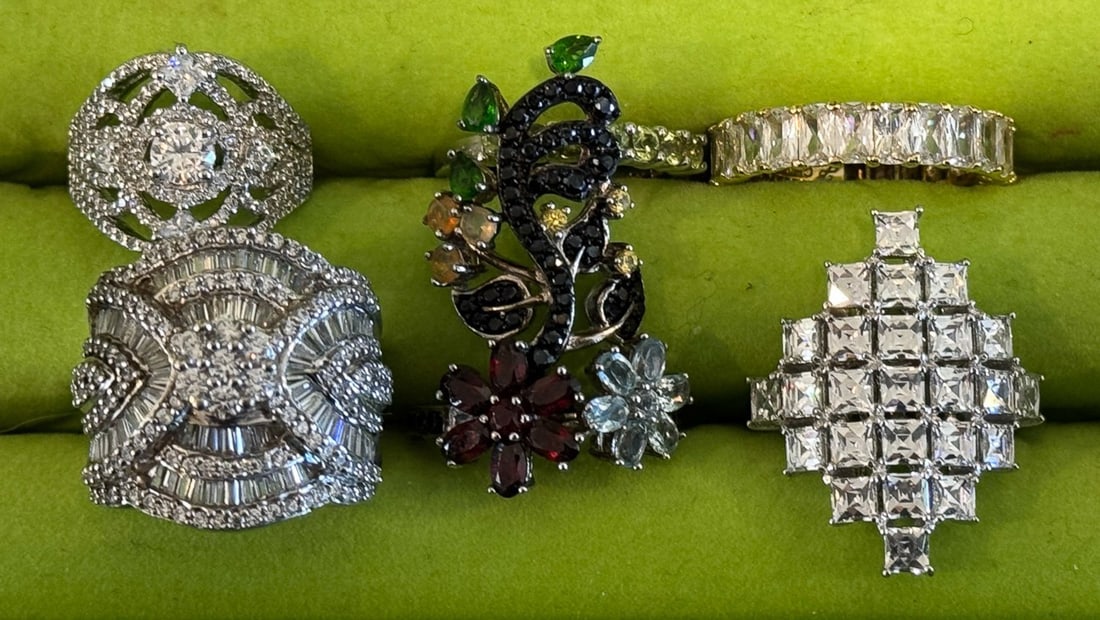 6 STERLING SILVER GEMSTONE RINGS: 6 STERLING SILVER GEMSTONE RINGS