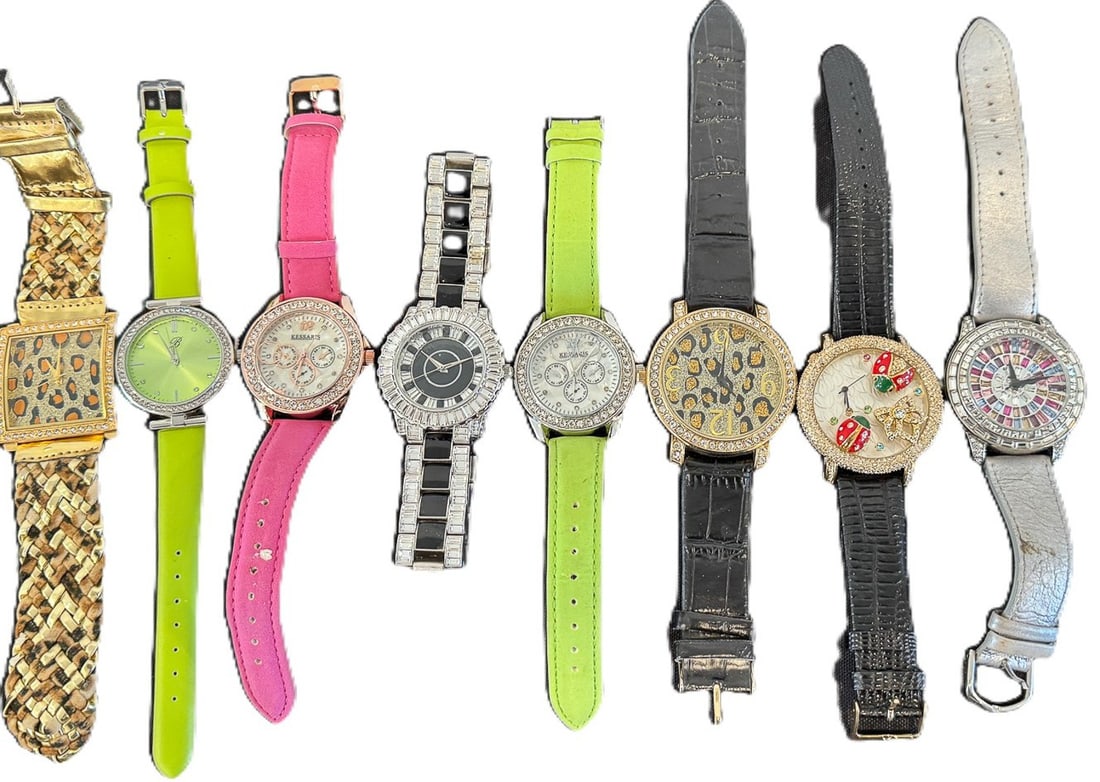 VINTAGE AND DESIGNER WATCH LOT (1 of 12)