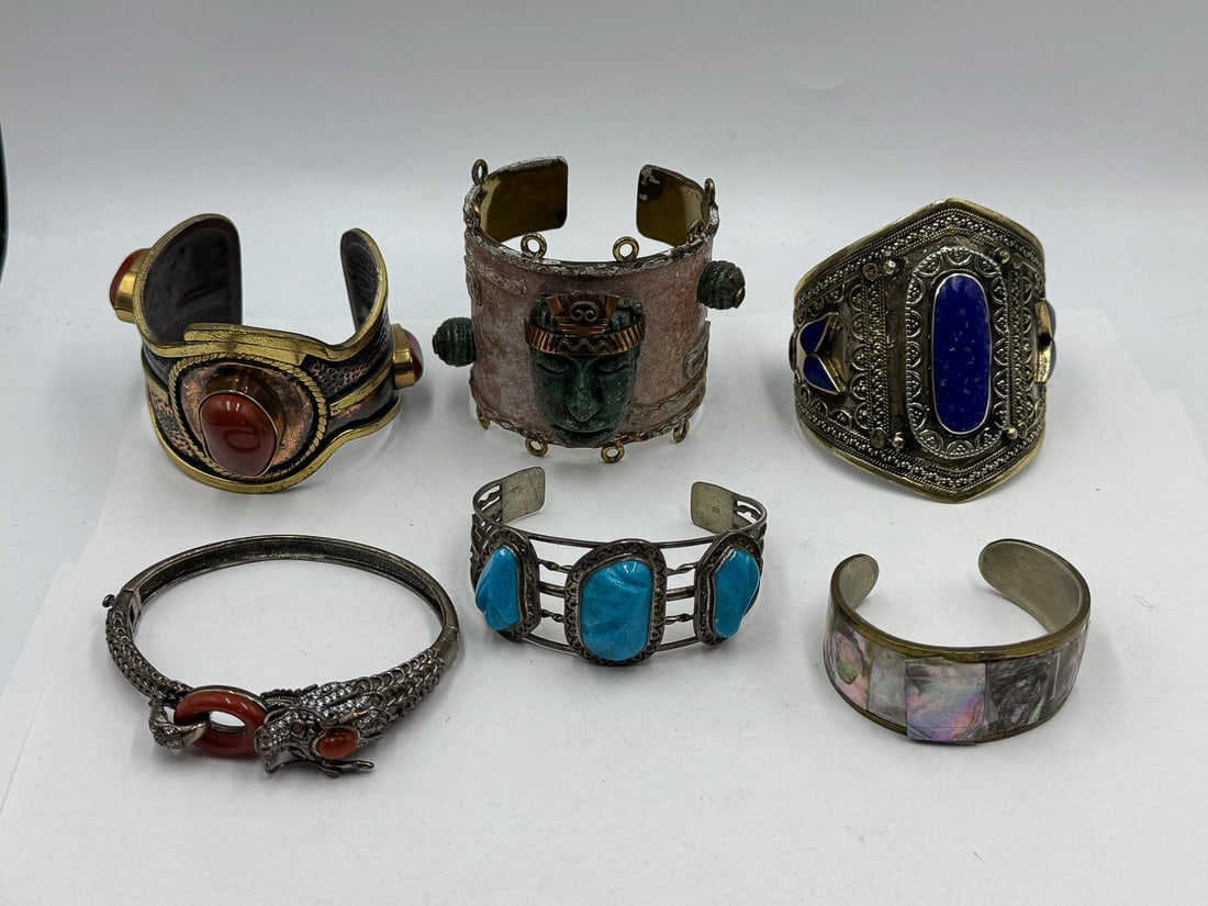 HARDSTONE BANGLE BRACELETS, TURQOUISE, ETC.: HARDSTONE BANGLE BRACELETS, TURQOUISE, ETC.