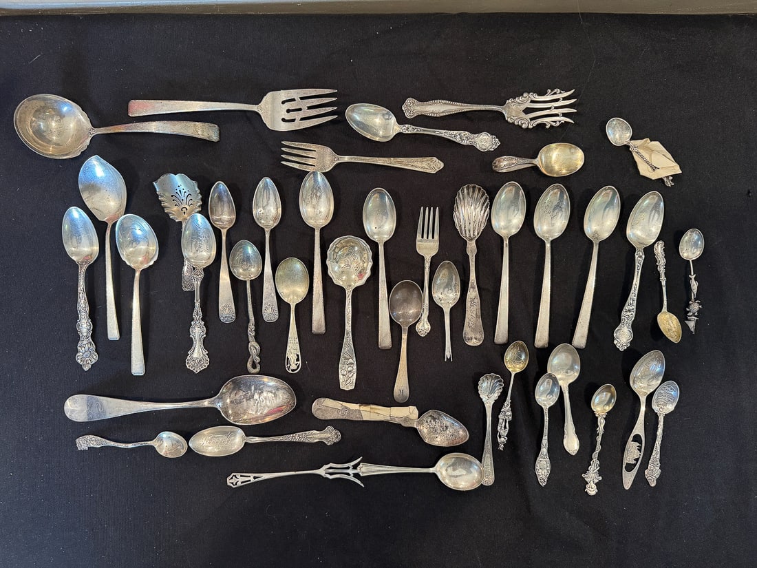 26 TROY OUNCES STERLING SILVER FLATWARE - 2