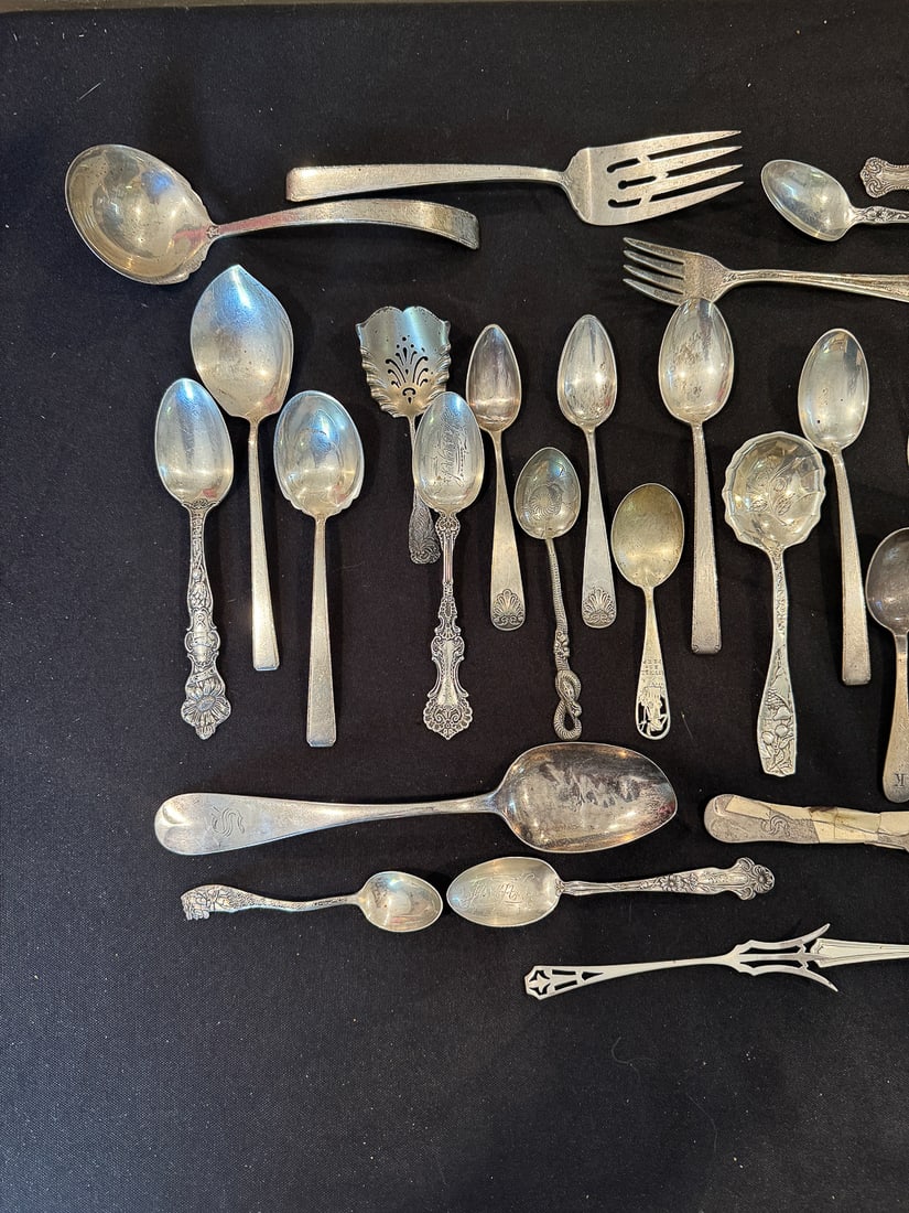 26 TROY OUNCES STERLING SILVER FLATWARE - 3