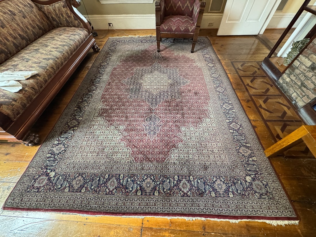 HIGH QUALITY ORIENTAL CARPET, 124" X 93" (1 of 4)