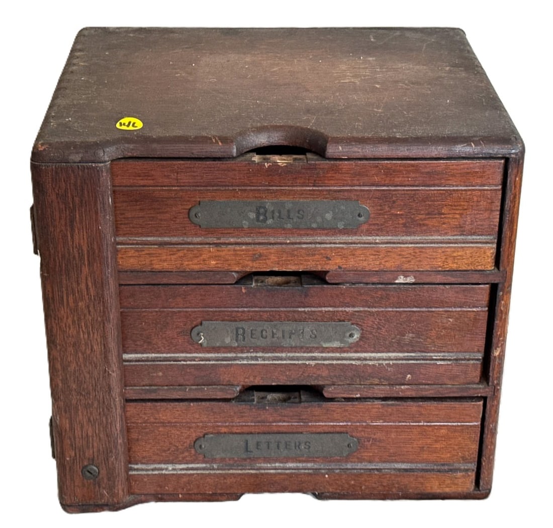 ANTIQUE LOCKING OAK ACCOUNTING BOX, 14" X 12" X 12.5" (1 of 8)