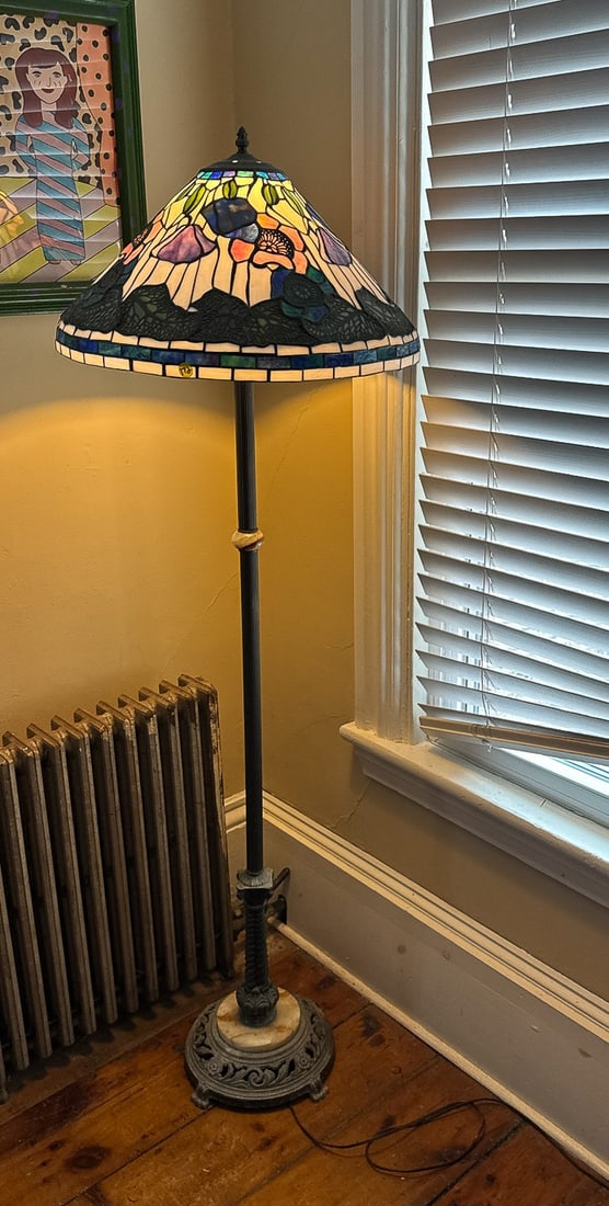 TIFFANY STYLE STAINED GLASS FLOOR LAMP, 20" X 62" (1 of 4)