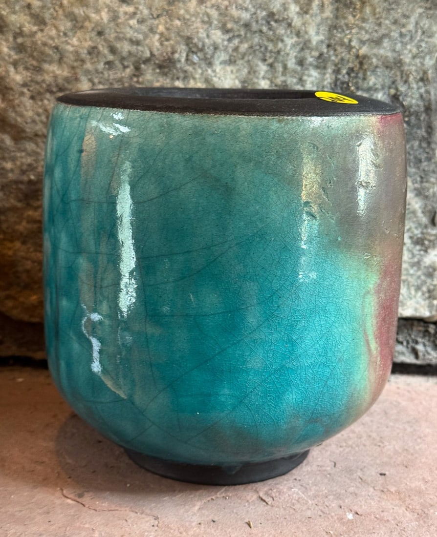 SIGNED ART POTTERY VASE, 8.5" X 7" (1 of 4)