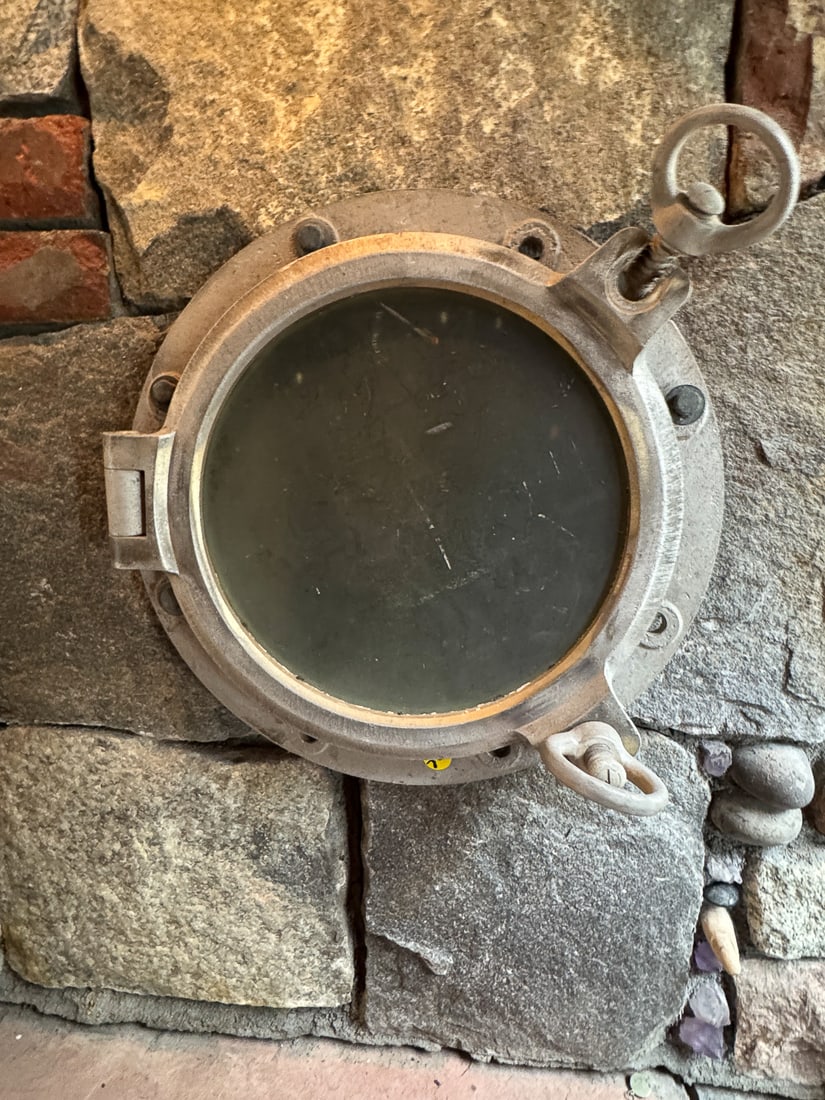 PORT HOLE COVER, 16" X 16" X 5" (1 of 2)