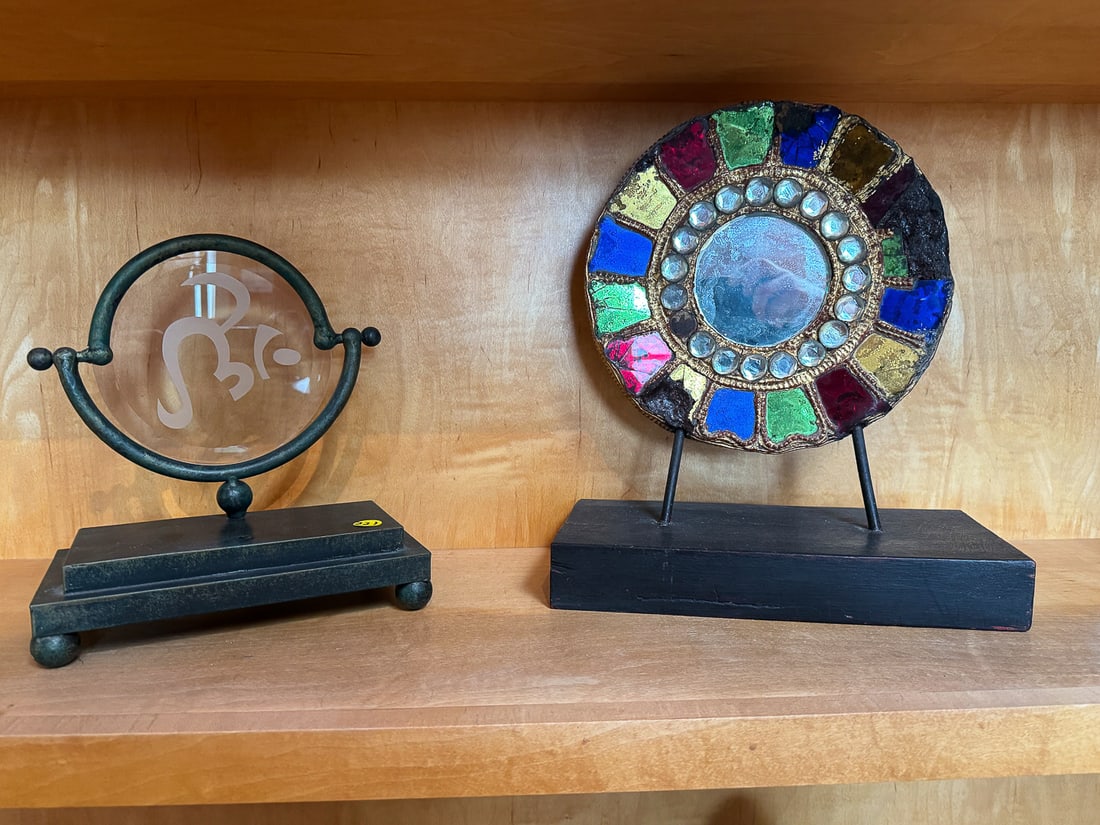 2 DECORATIVE PLAQUES ON STANDS, 10" X 11" AND 10" X 14" (1 of 3)