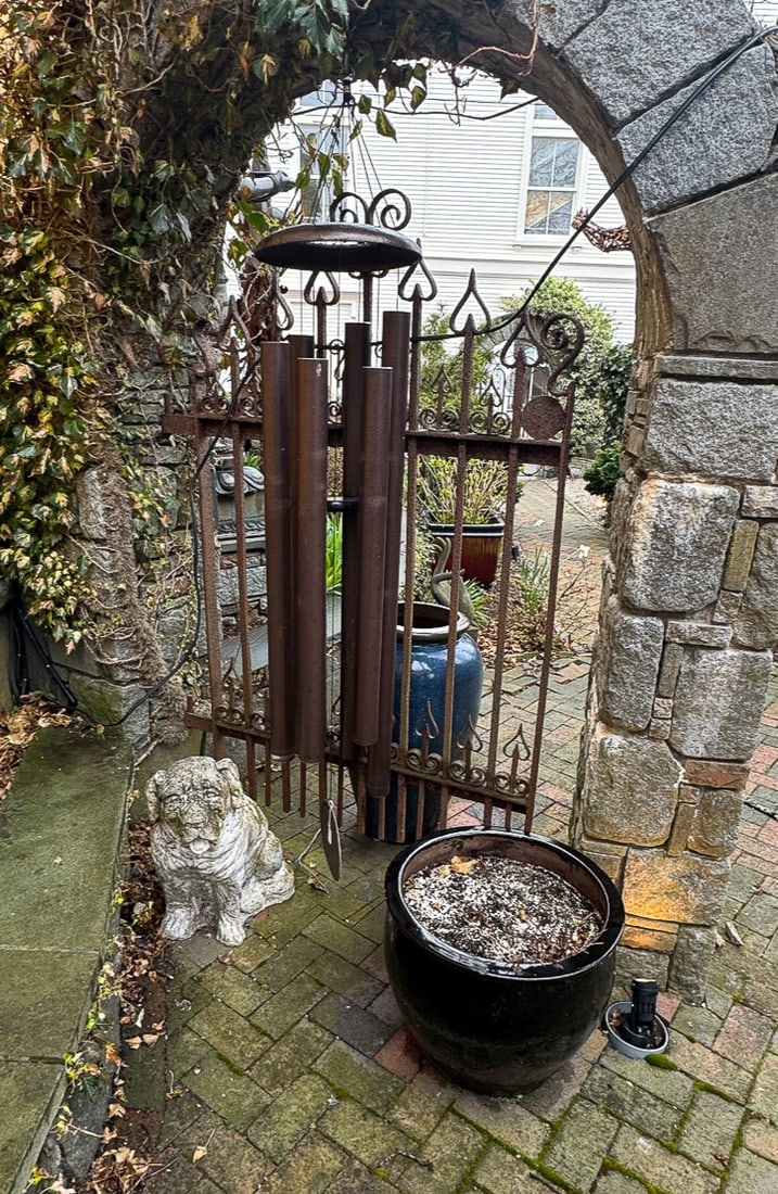 A GIANT WIND CHIME, 70" TALL: A GIANT WIND CHIME, 70" TALL