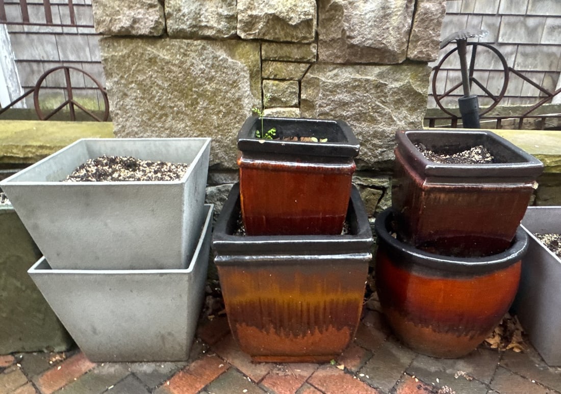 6 LARGE PLANTERS, 26" X 20" AND SMALLER: 6 LARGE PLANTERS, 26" X 20" AND SMALLER