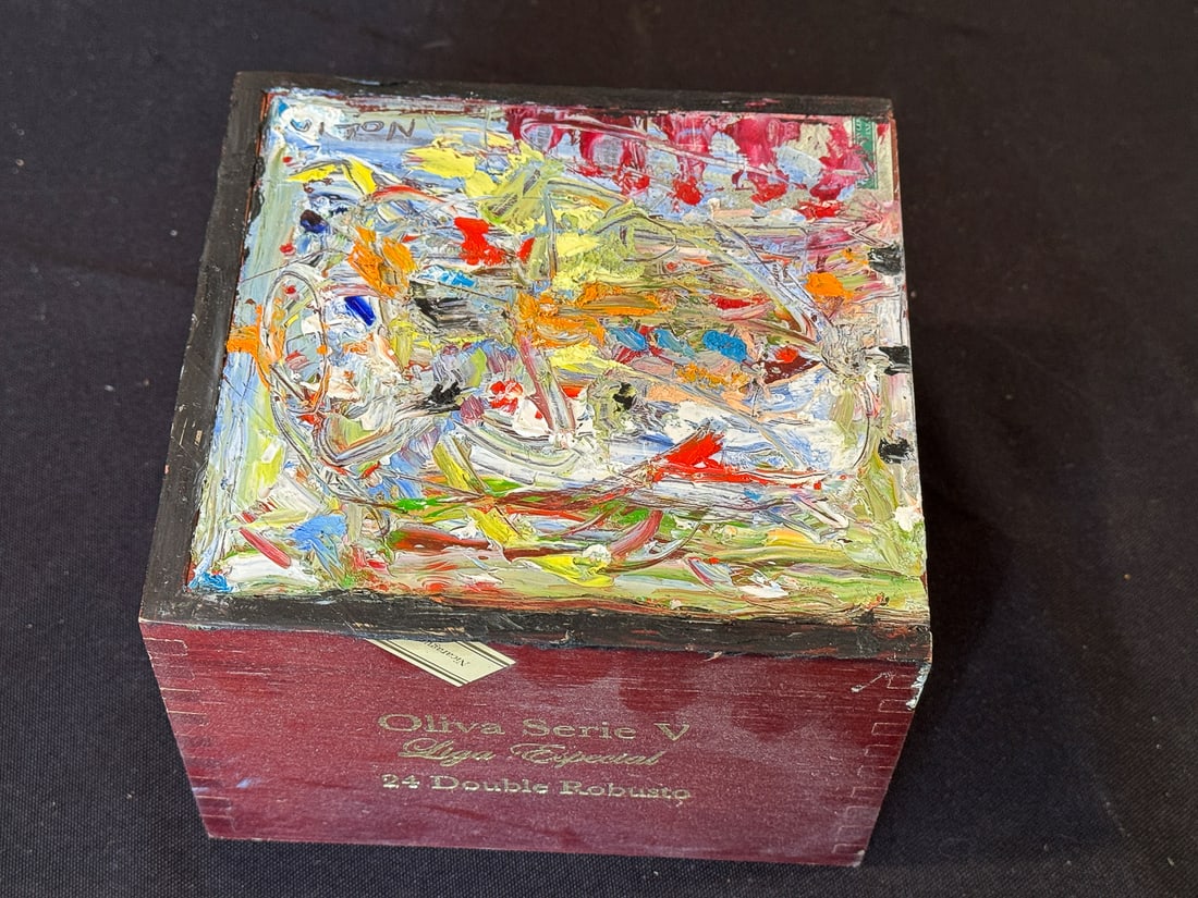 RAY NOLIN PAINTED CIGAR BOX (1 of 5)