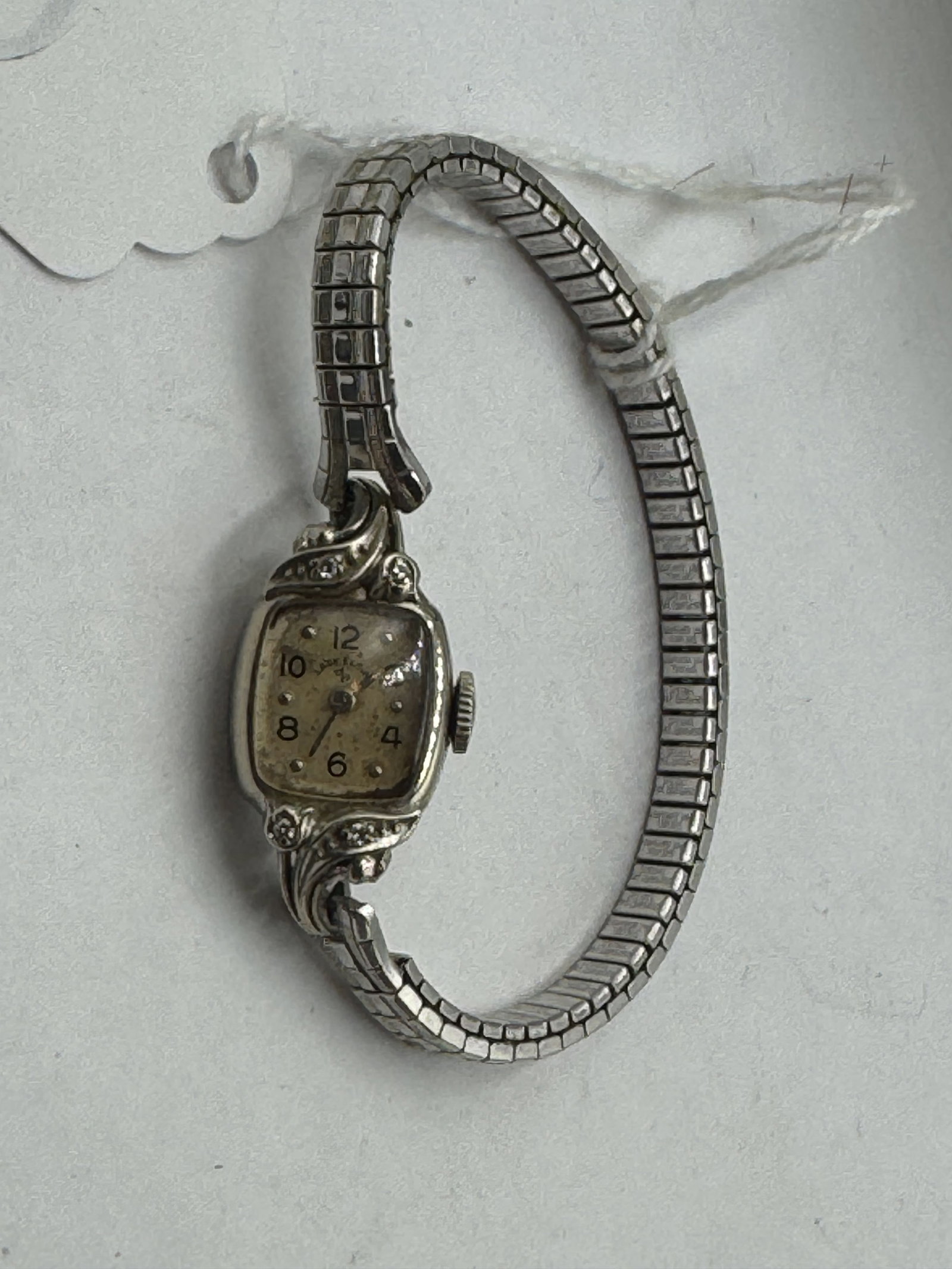 14K GOLD LADIES WATCH W/ DIAMONDS: 14K GOLD LADIES WATCH W/ DIAMONDS